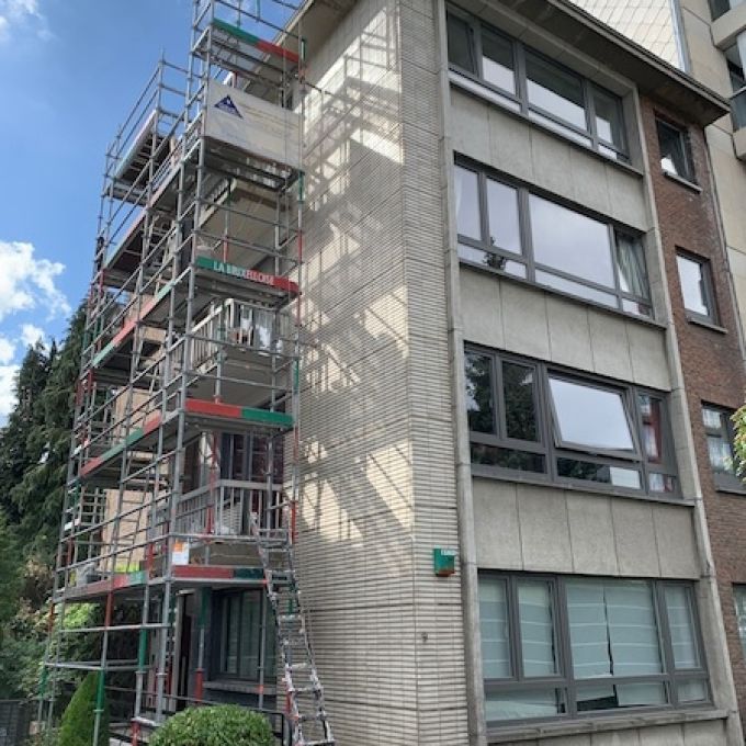 Rénovation d'un immeuble à appartements à Auderghem